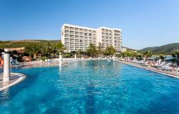 TUSAN BEACH RESORT Pools & Beach